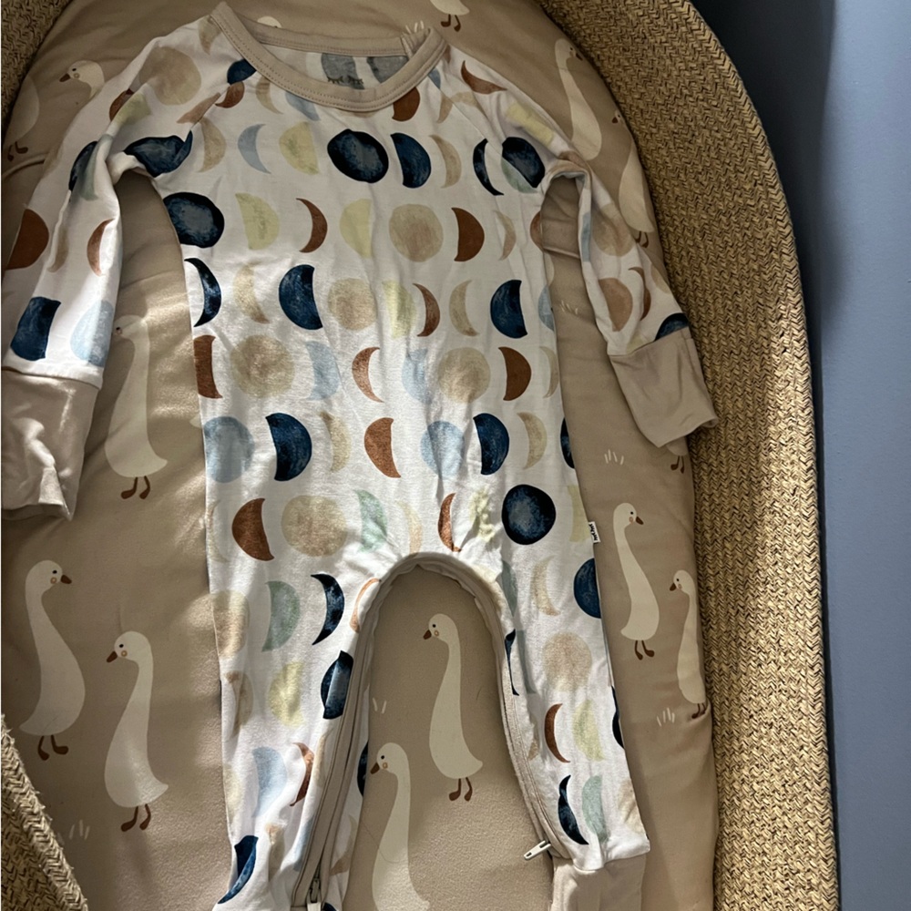 Little Sleepies Luna Neutral Crescent Zippy NWOT